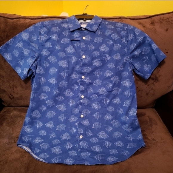 Nautica Classic Fit‎ Blue Sail Fish Print Button Up - Picture 3 of 3
